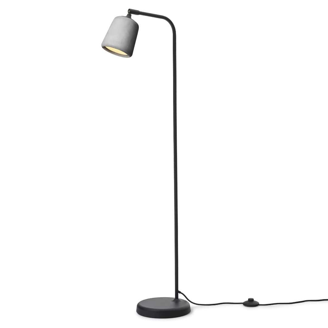 Material Gulvlampe Lysegrå Beton New Works